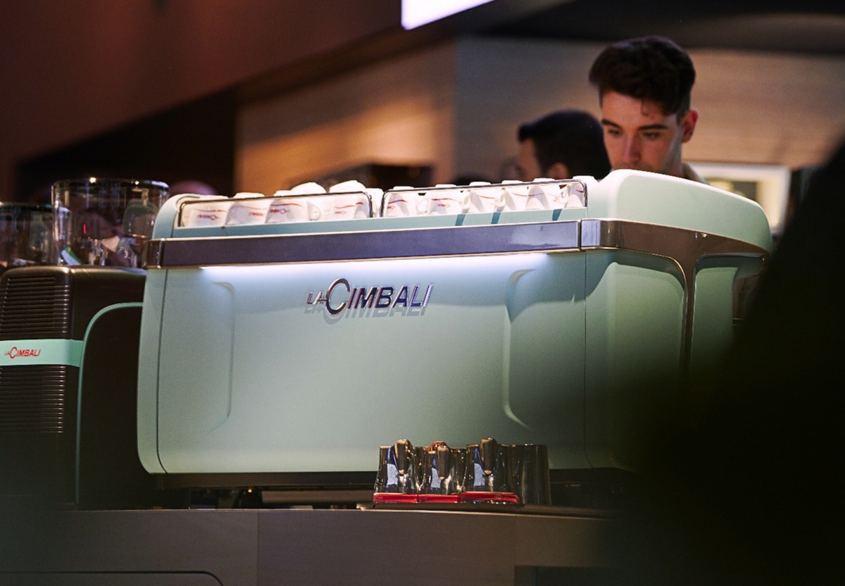PERSONALIZAÇÃO ALÉM DA COR DA MÁQUINA